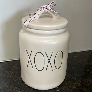 Rae Dunn - XOXO - canister